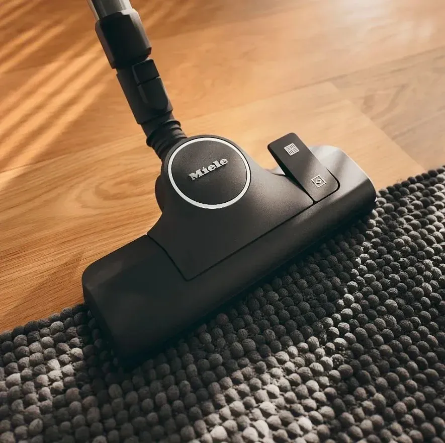 Пылесос Miele Boost CX1 125 Gala Ed Obsidian 890Вт черный - фото 7