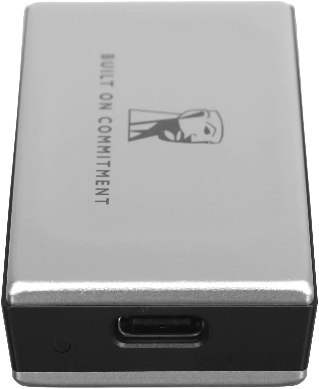 Накопитель SSD Kingston USB3.2 Gen2x2 4TB SXS2000/4000GA XS2000 серебристый - фото 3