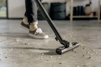 Строительный пылесос Karcher WD 2 Plus V-12/4/18 1000Вт уборка: сухая/влажная/выдув/сбор воды желтый - фото 7