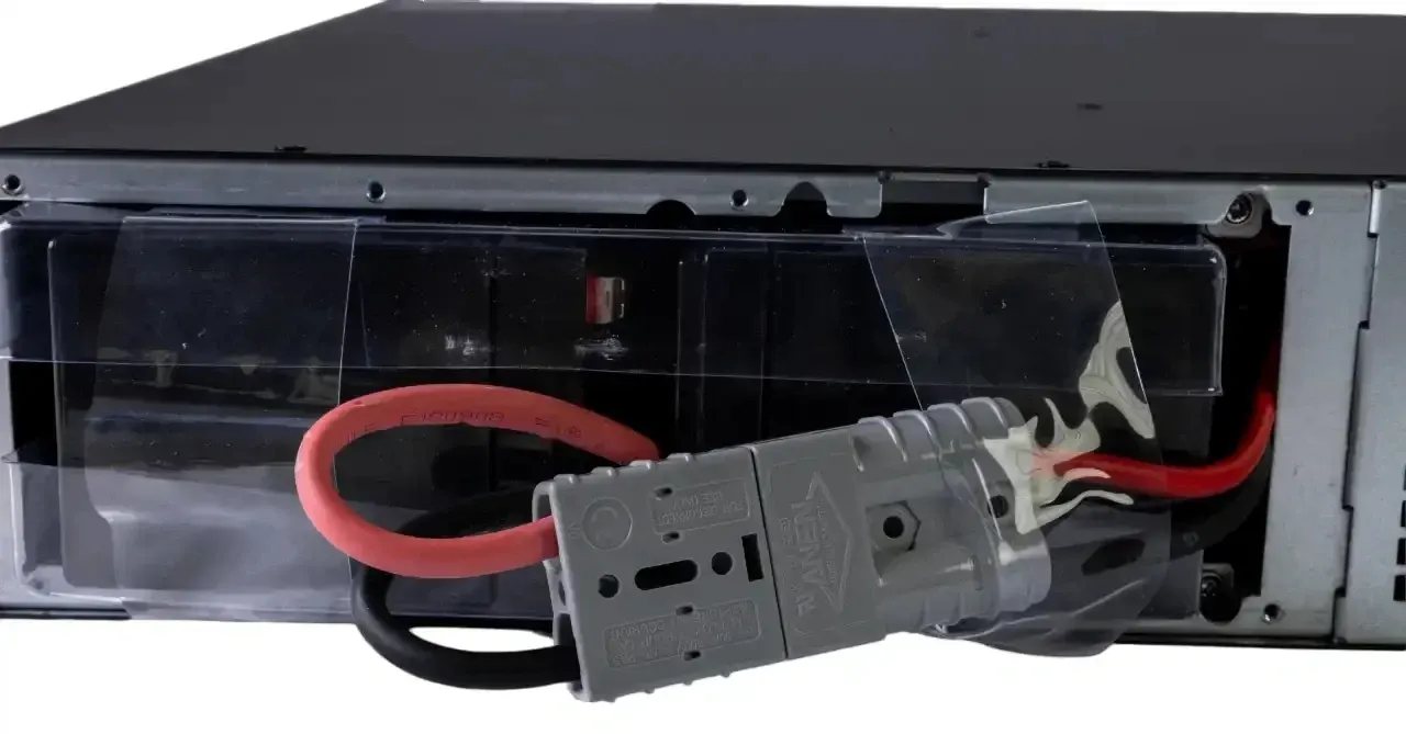Источник бесперебойного питания Systeme Electriс SRT SRTSE3000RTXLIG2 3000Вт 3000ВА черный Gen 2 - фото 2