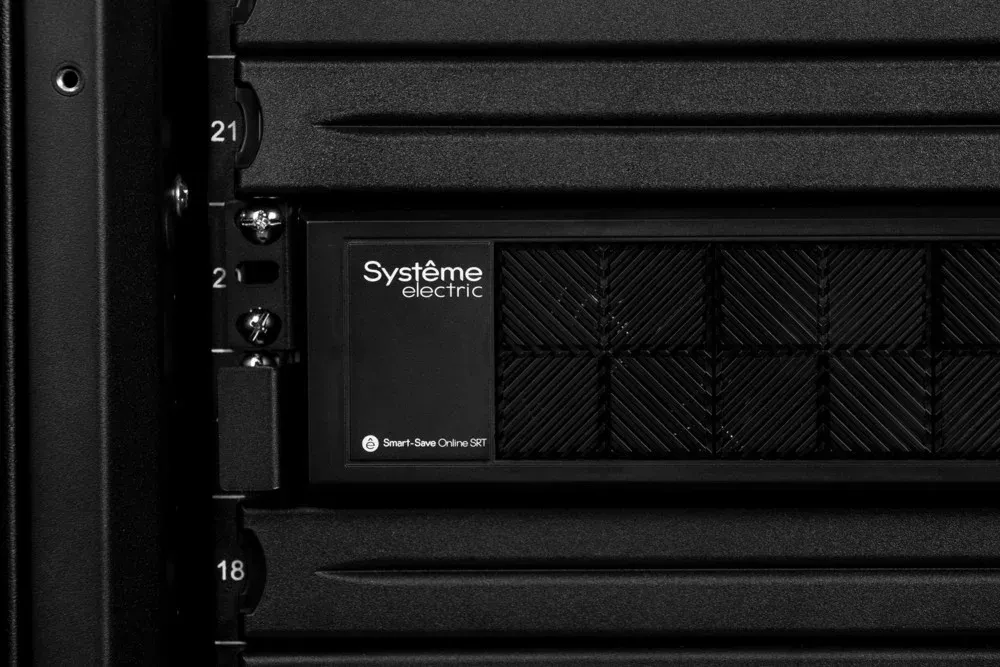 Источник бесперебойного питания Systeme Electriс SRT SRTSE1000RTXLIG2 1000Вт 1000ВА черный Gen 2 - фото 5