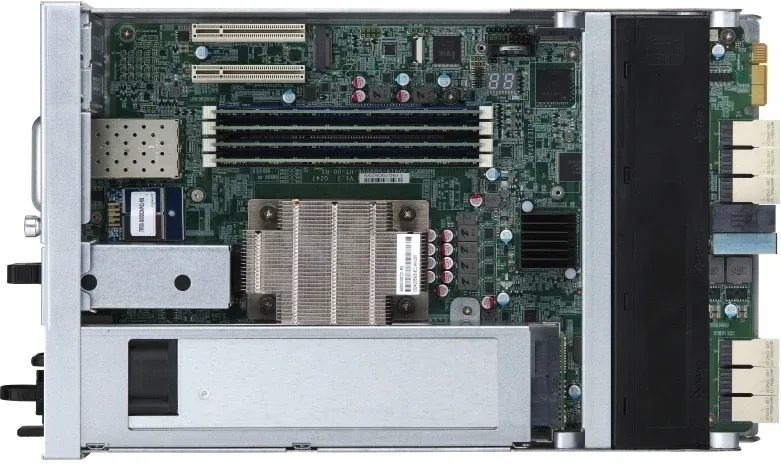 Сетевое хранилище NAS Qnap ES2486DC-2142IT-128G 24-bay стоечный Xeon D-2142I1T, серебристый - фото 7