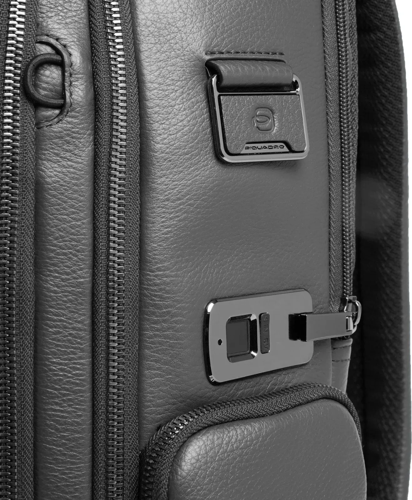 Рюкзак мужской Piquadro Modus CA7107MOSBM/N черный натур.кожа, 24 л - фото 6
