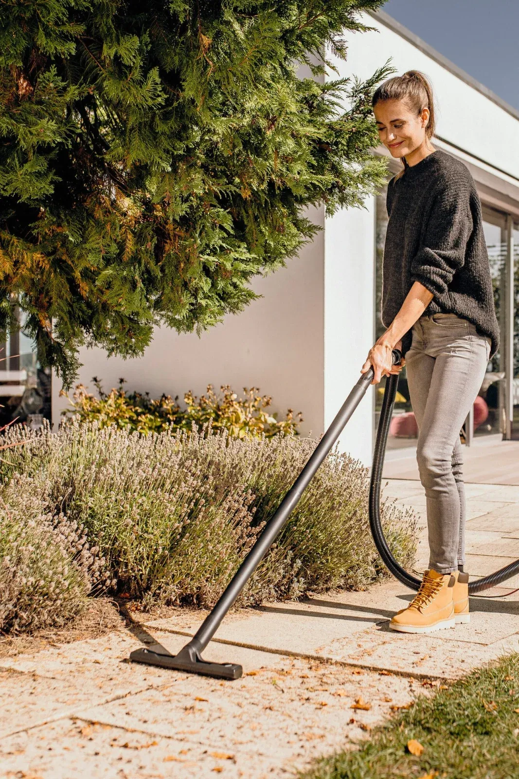 Строительный пылесос Karcher WD 3 V-17/4/20 1000Вт уборка: сухая/влажная желтый - фото 6