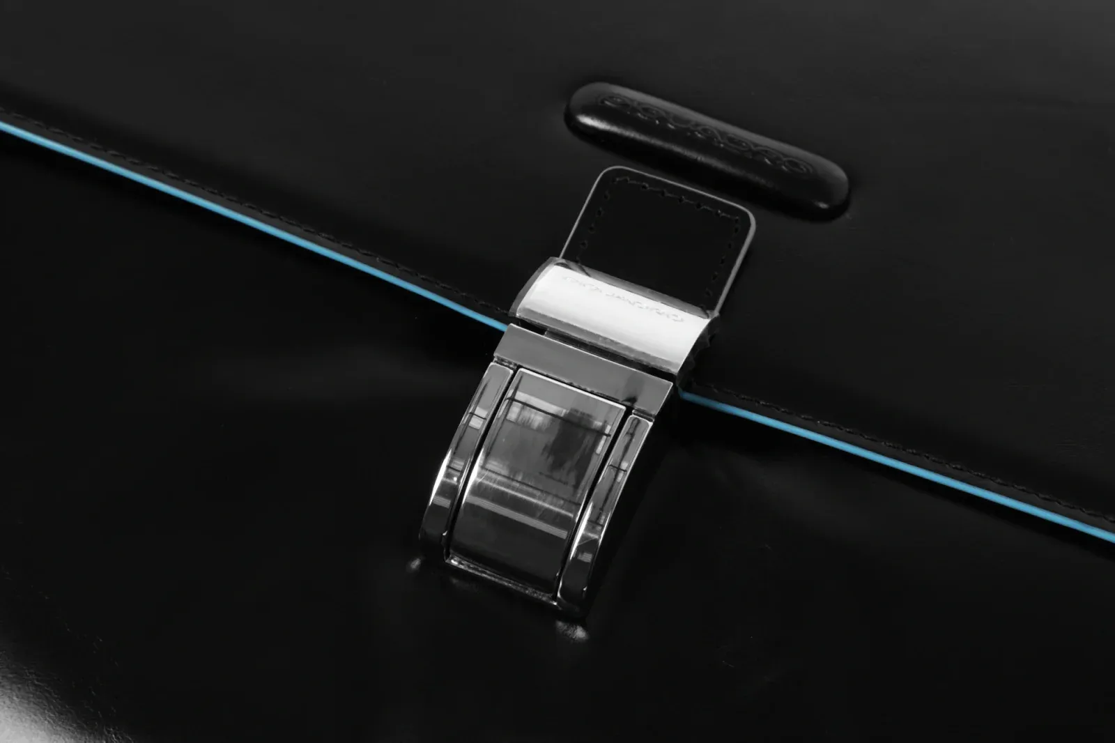 Портфель Piquadro Blue Square CA3111B2/N черный натур.кожа - фото 5