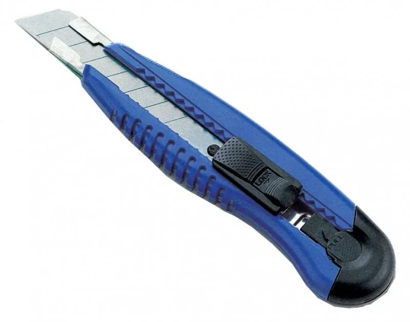 Нож канцелярский Kw-Trio 03713blue шир.лез.18мм усиленный 2 сменных лезвия металл синий блистер - фото 1