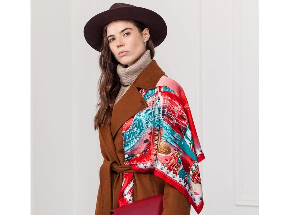 Платок «Кремль - Москва - Фаберже», красный - фото 3