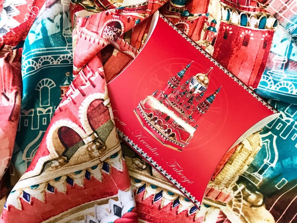 Платок «Кремль - Москва - Фаберже», красный - фото 4