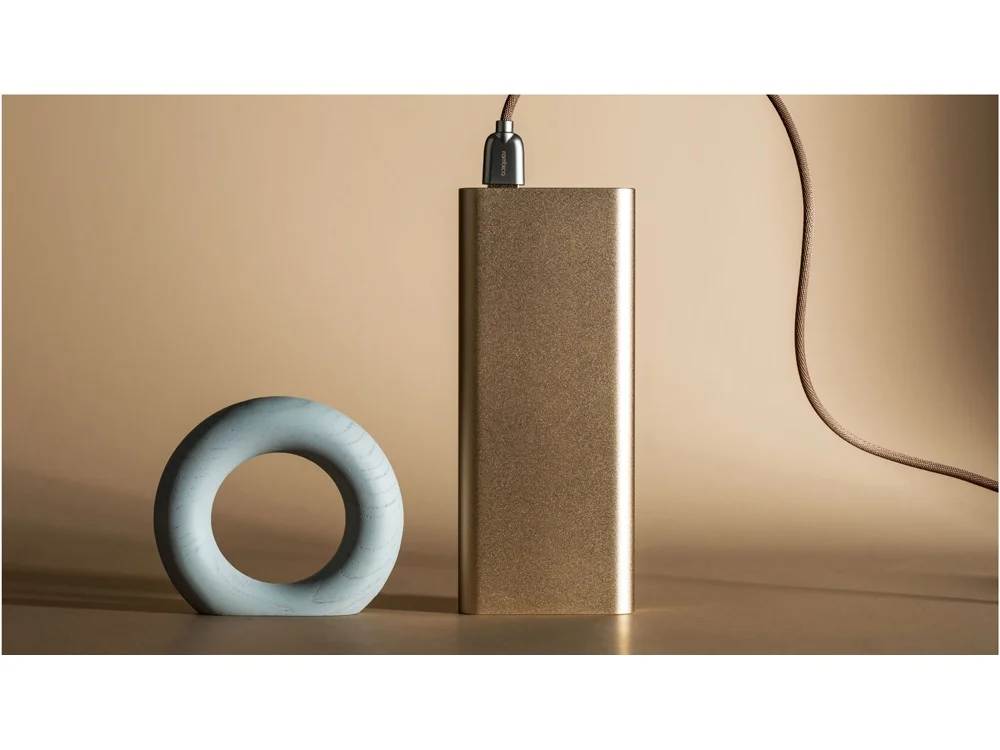 Внешний аккумулятор NEO AZ220G Quick 22000 mAh золотистый - фото 8