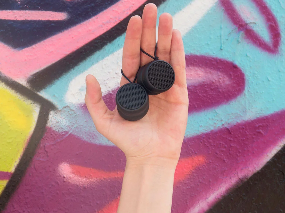 Портативная колонка TWS YoYo Mono черный - фото 4
