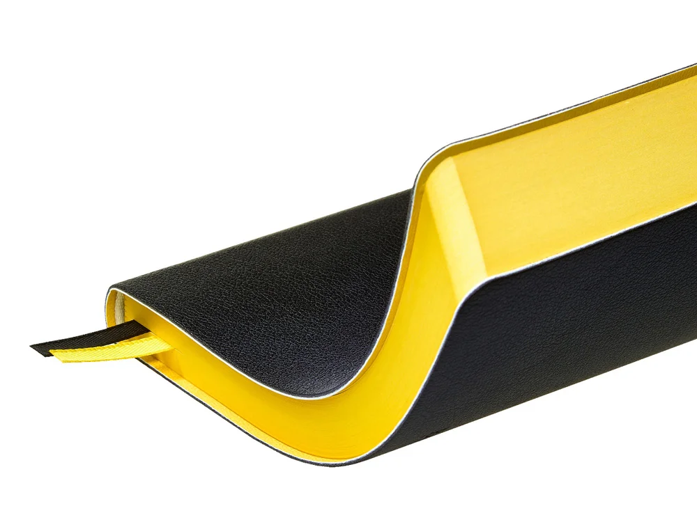 Ежедневник недатированный А5 Boston черный с желтым обрезом - фото 5