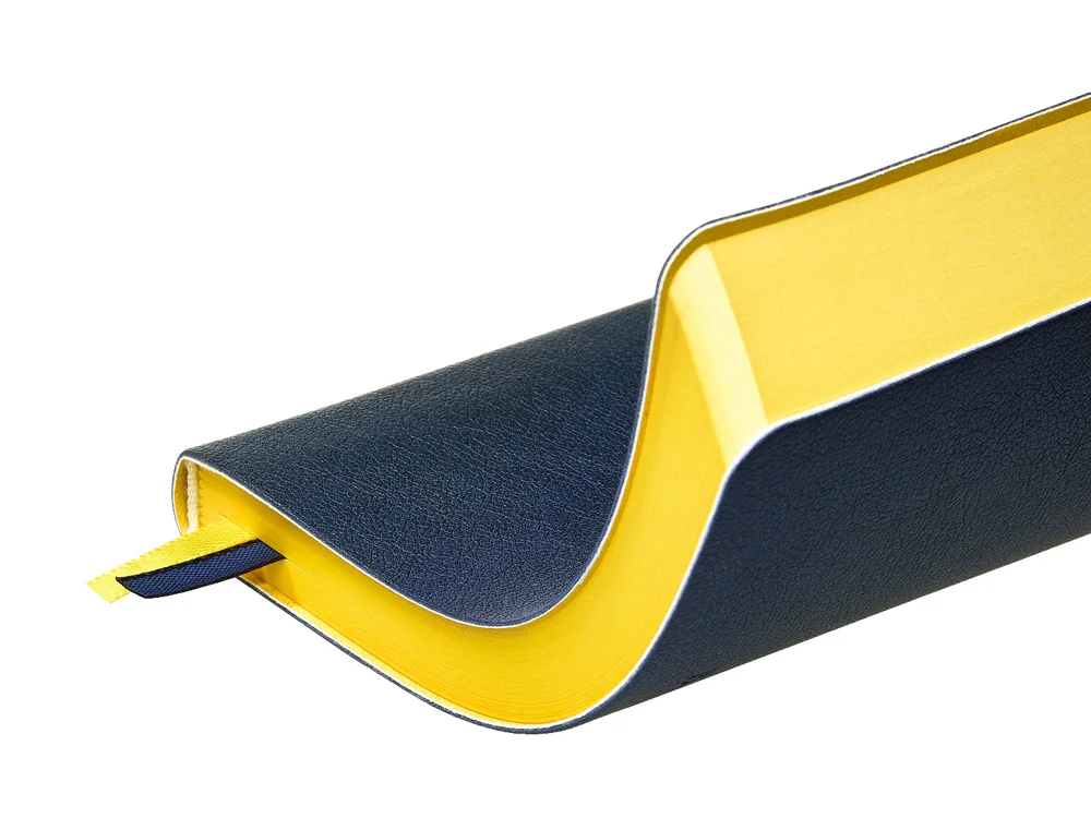 Ежедневник недатированный А5 Boston темно-синий с желтым обрезом - фото 5