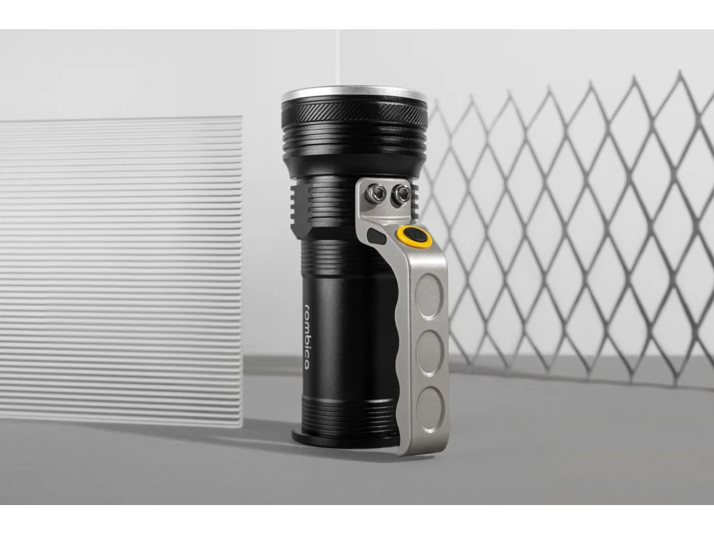 Фонарь LED Z6 черный - фото 9