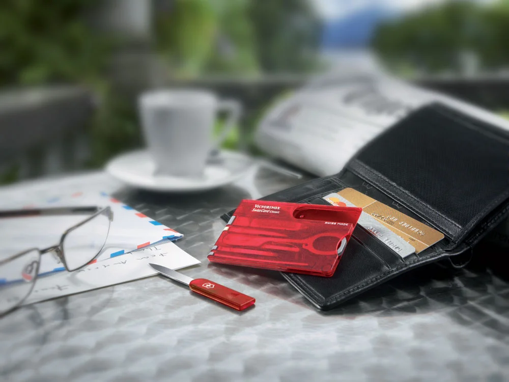 Швейцарская карточка SwissCard Classic 10 функций полупрозрачный красный - фото 6