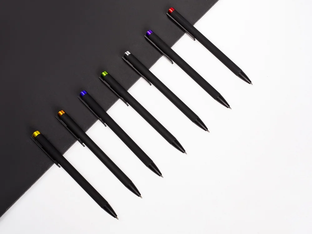 Ручка металлическая шариковая Taper Metal soft-touch черный синий - фото 5