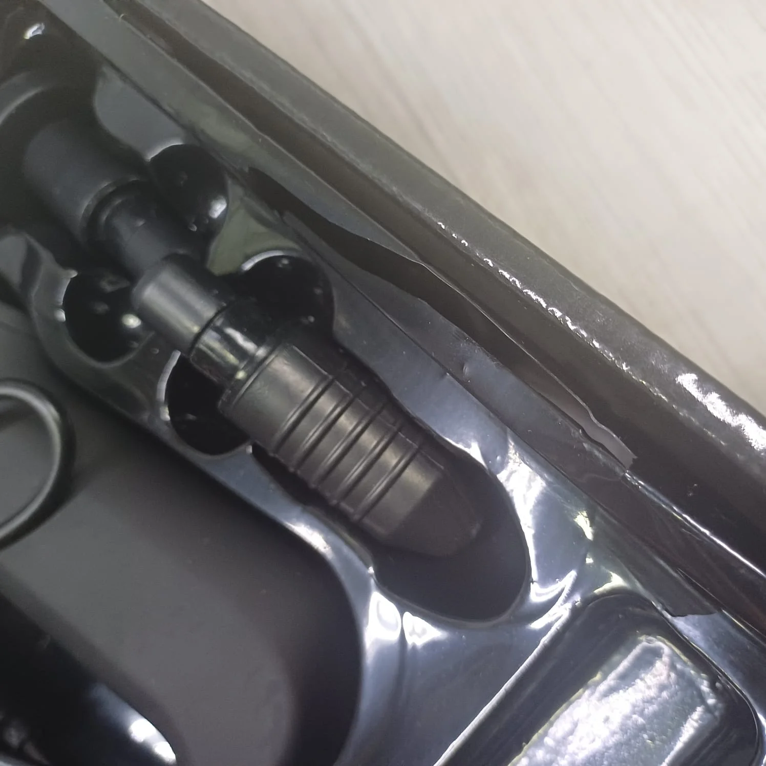 Перкуссионный массажер для тела Matt черный - фото 14