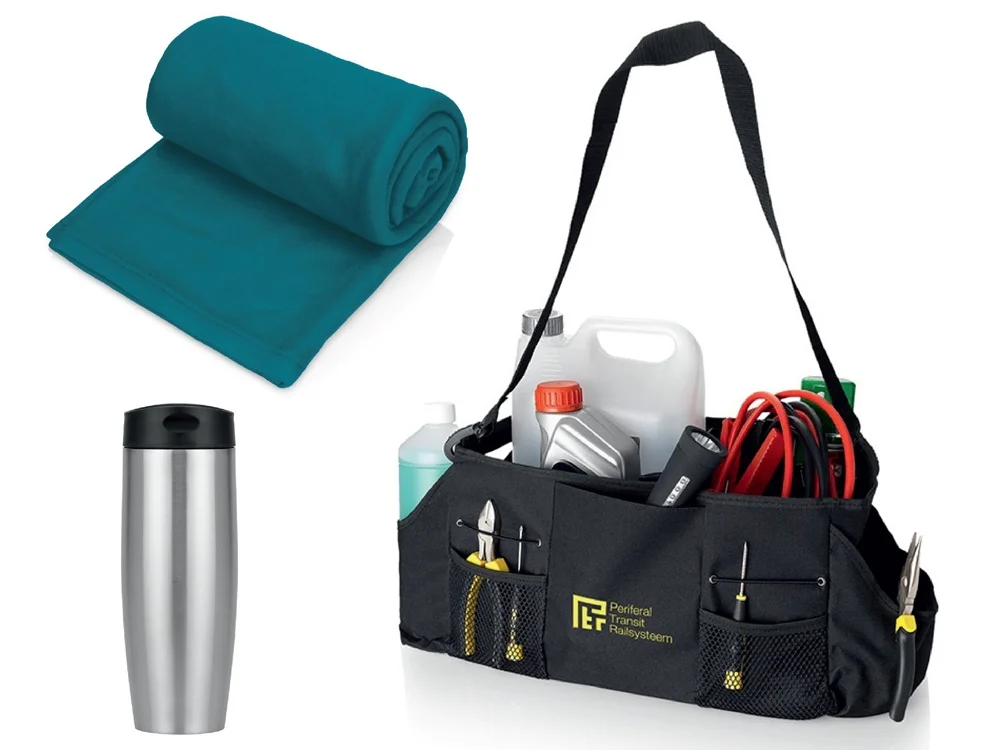 Набор для автомобиля с пледом термокружкой в сумке для инструментов