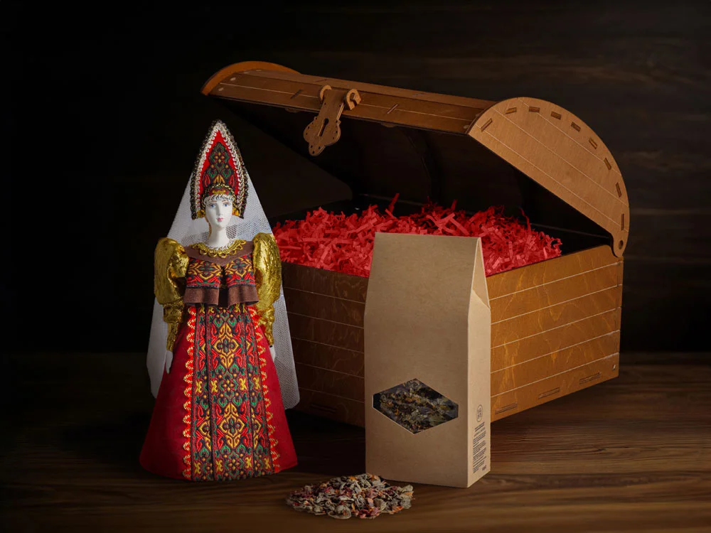 Подарочный набор: кукла фарфоровая чай Малина с мятой красный - фото 2