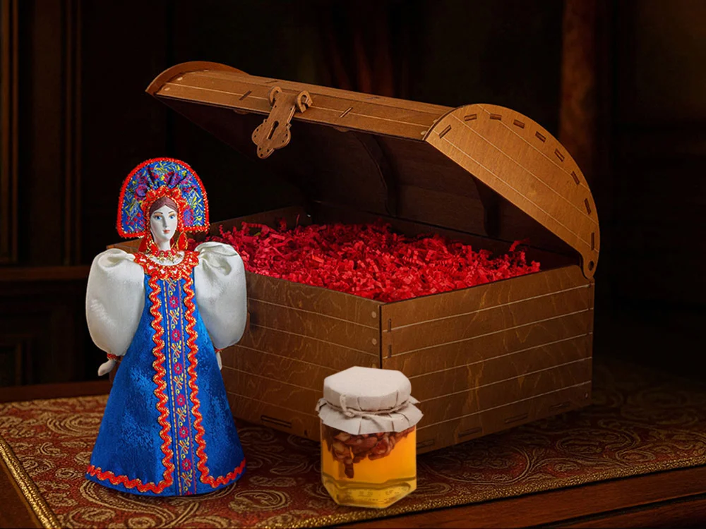 Подарочный набор: кукла фарфоровая мёд с гецким орехом синий - фото 2