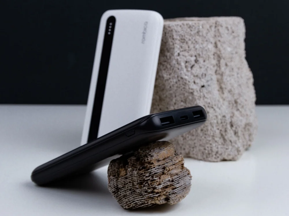Внешний аккумулятор NEO PBS100 10000 mAh белый - фото 8