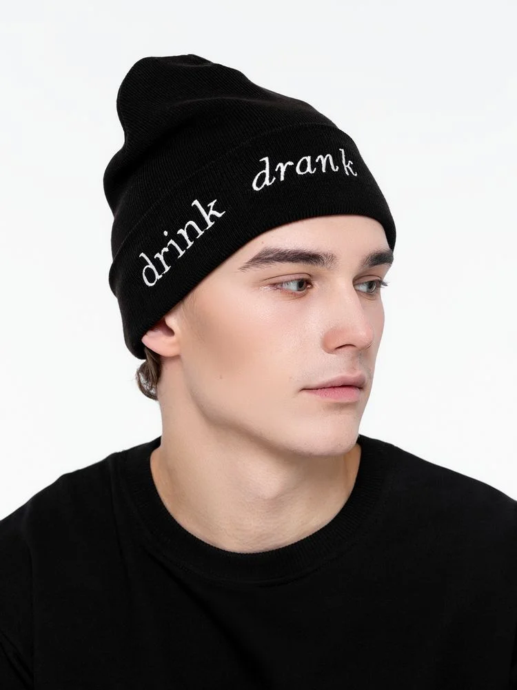 Шапка с вышивкой Drunk черная - фото 2