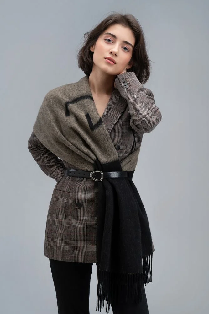 Палантин Charming, черный с бежевым - фото 16