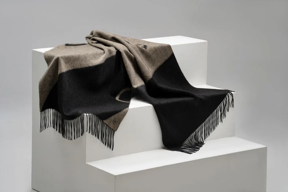 Палантин Charming, черный с бежевым - фото 17