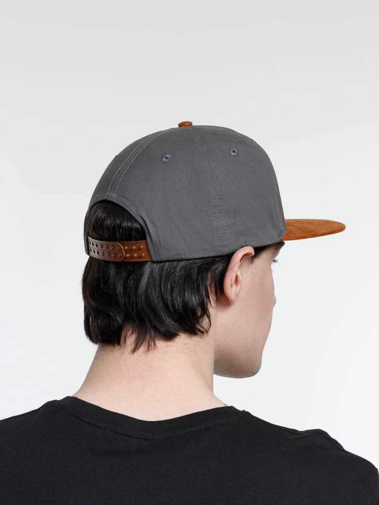 Бейсболка Foreside с прямым козырьком, серая с коричневым - фото 10