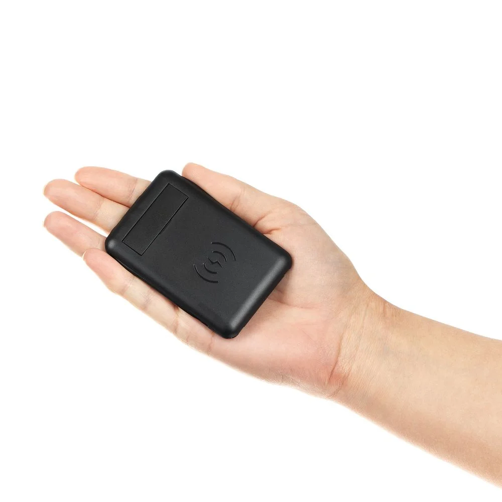 Органайзер с беспроводной зарядкой и набором адаптеров Octopod, черный - фото 7