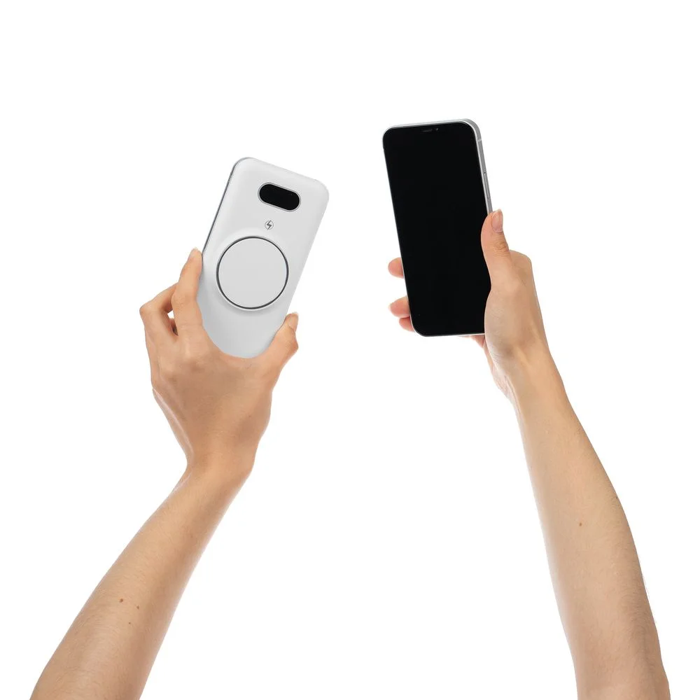 Внешний аккумулятор Omni Pro 10000 мАч белый - фото 9