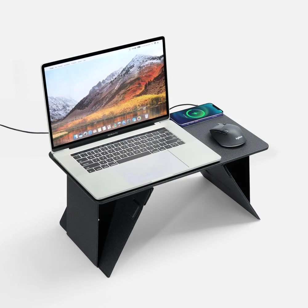 Складной стол для ноутбука с беспроводной зарядкой Kickstand Table - фото 1