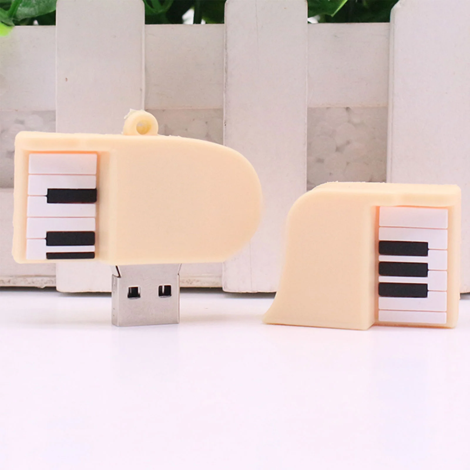 Флешка Резиновая Рояль "Grand Piano" Q150 бежевый 2 Гб - фото 7