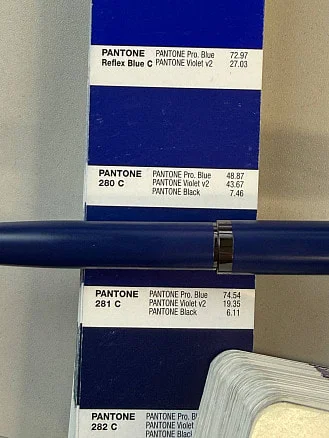 Ручка шариковая матовая Ambassadeur металлическая темно-синяя с черными глянцевыми элементами - фото 3