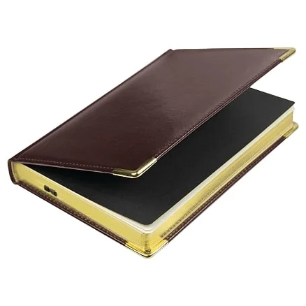 Ежедневник полудатированный Classic Pristine Gold А5 темно-коричневый с золотом с металлическими уголками в твердой обложке с поролоном - фото 4
