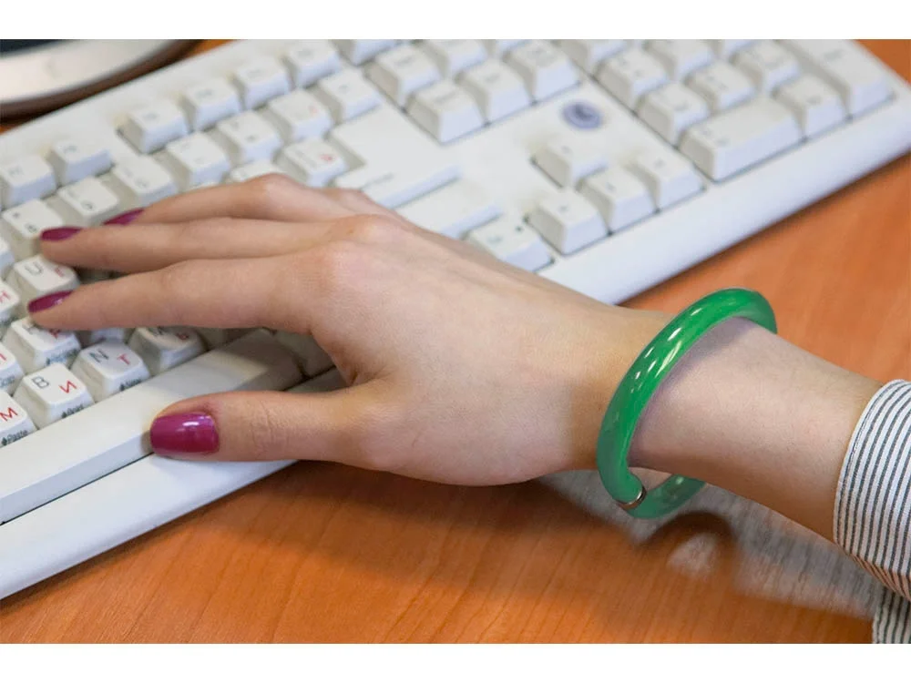 Ручка шариковая-браслет Арт-Хаус зеленый/серебристый - фото 3