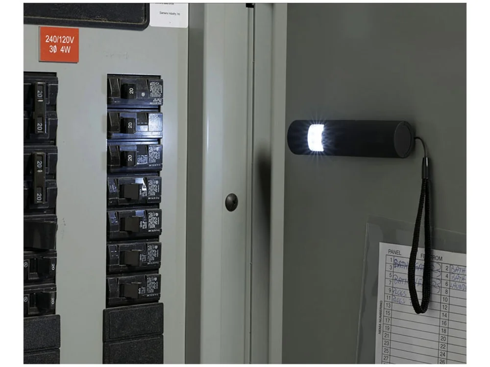 Фонарик мини черный - фото 2