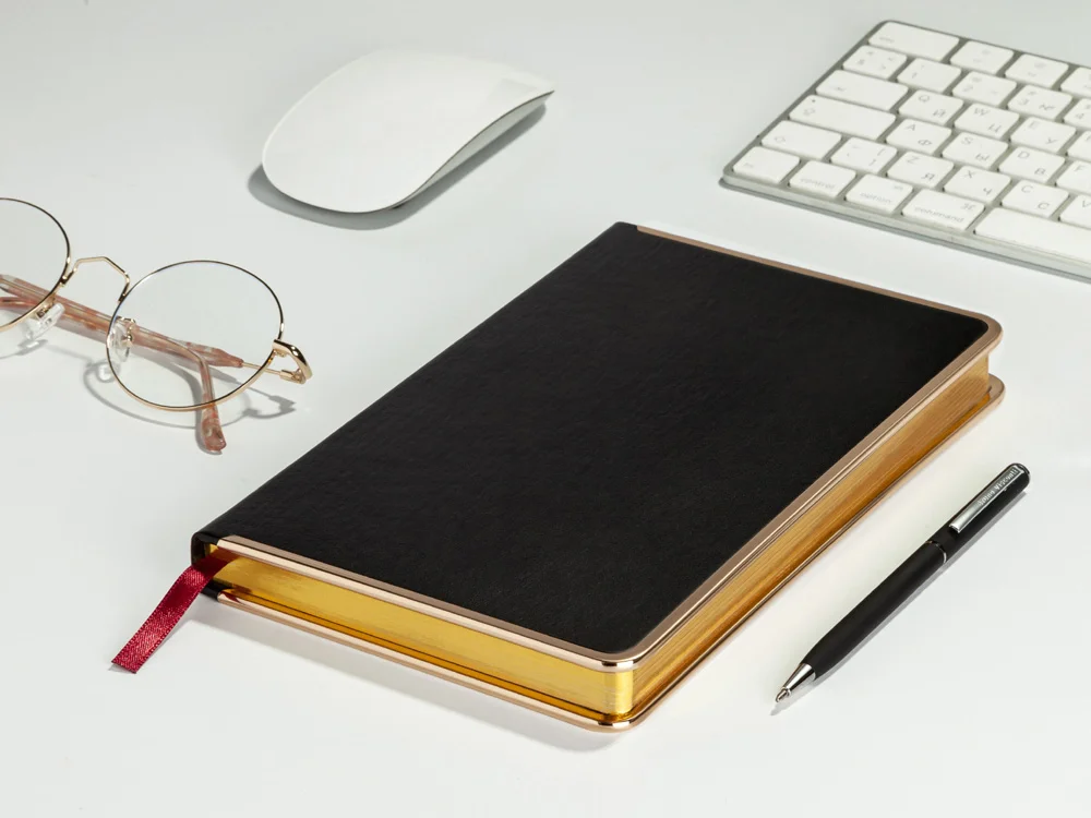 Ежедневник недатированный A5 «Chelsea», черный/золотистый - фото 12